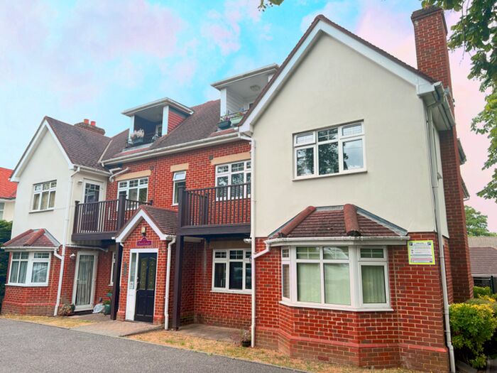 2 Bedroom Flat To Rent In Penn Hill Avenue, BH14