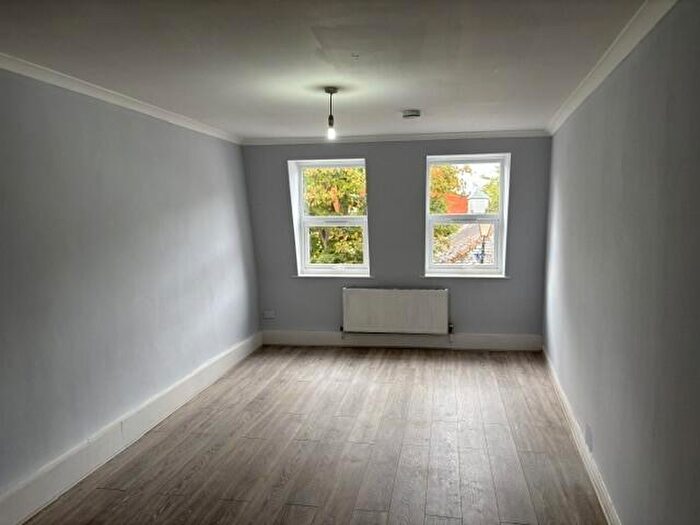2 Bedroom Flat To Rent In Hallmark House, Reedham Road, Burnham, Buckinghamshire, SL1