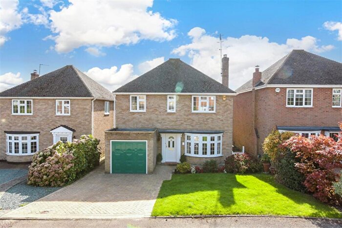 3 Bedroom Detached House For Sale In Cronks Hill Close, Redhill, Surrey, RH1