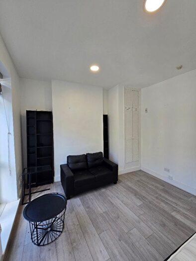 1 Bedroom Flat To Rent In Seven Sisters Road, London, N7