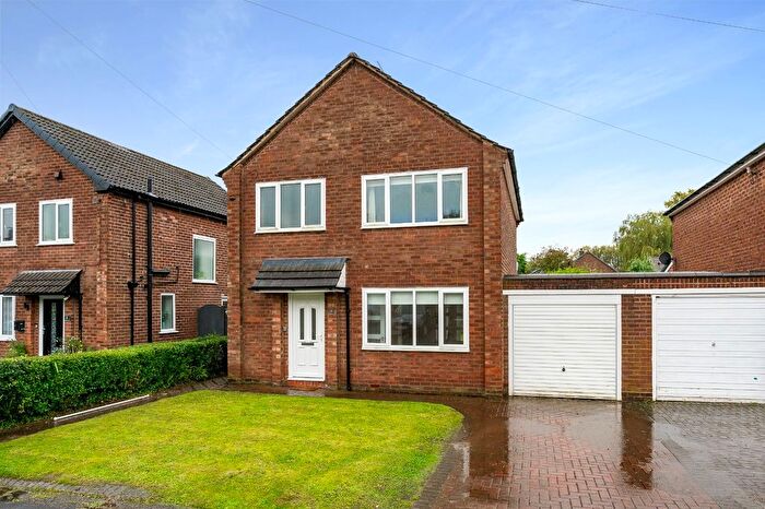 3 Bedroom Link Detached House To Rent In Withins Road, Culcheth, Warrington, Cheshire, WA3