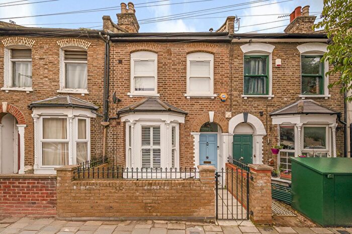 4 Bedroom Terraced House For Sale In Hollydale Road, London, SE15