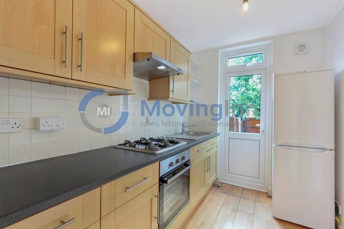 3 Bedroom Semi-Detached House To Rent In Knollys Road, Knollys Road, London, SW16