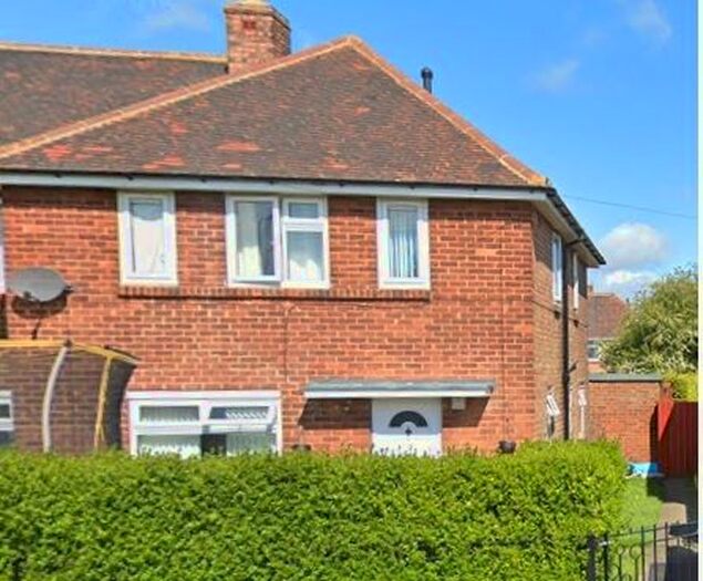 3 Bedroom Semi-Detached House To Rent In Spencerfield Crescent, Thorntree, Middlesbrough TS3