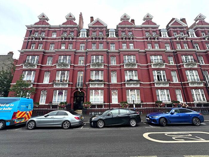 4 Bedroom Apartment To Rent In Hyde Park Mansions, Chapel Street, London, NW1