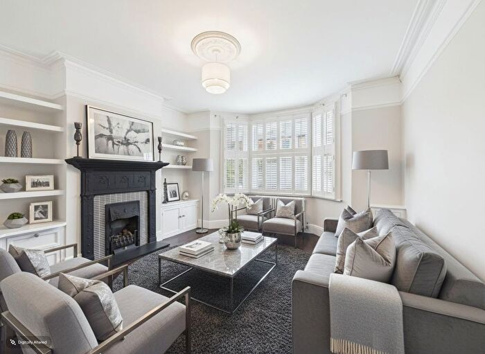 3 Bedroom Semi-Detached House For Sale In Springfield Road, Windsor, Berkshire, SL4