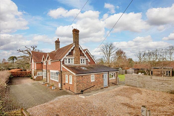 3 Bedroom Semi Detached House For Sale In Hever Road, Edenbridge, TN8