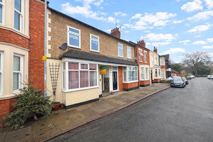 3 Bedroom Terraced House To Rent In Thursby Road, Abington, Northampton, NN1