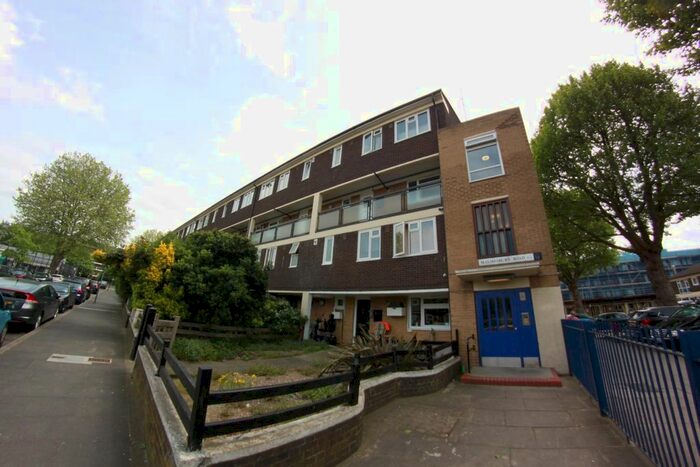 5 Bedroom Flat To Rent In Malmesbury Road, London, E3