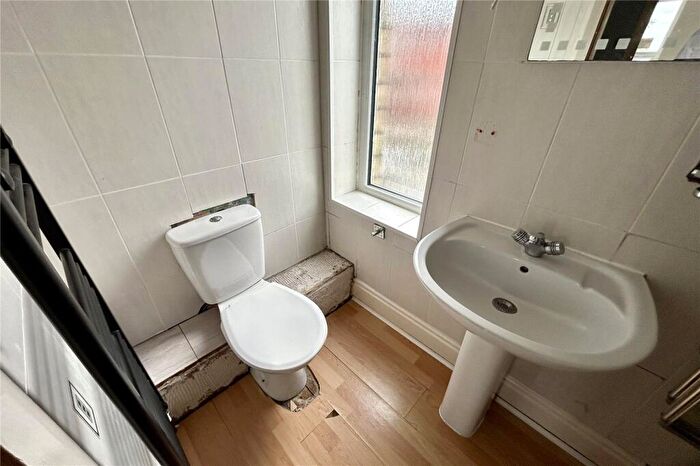 3 Bedroom Terraced House For Sale In Rufford Road, Huddersfield, West Yorkshire, HD3