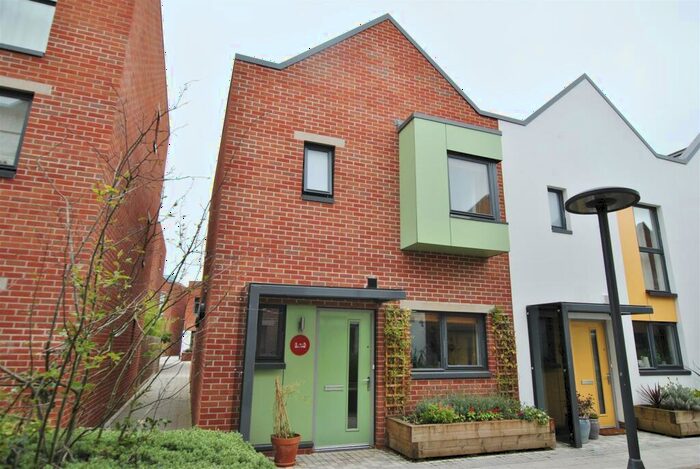 3 Bedroom Town House To Rent In Paintworks, Arnos Vale, Bristol, BS4