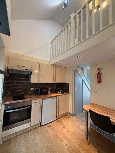 1 Bedroom Flat To Rent In Flat, - Newsome Road, HD4