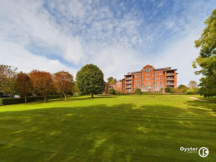 3 Bedroom Flat To Rent In Sudbury Hill, Harrow, HA1