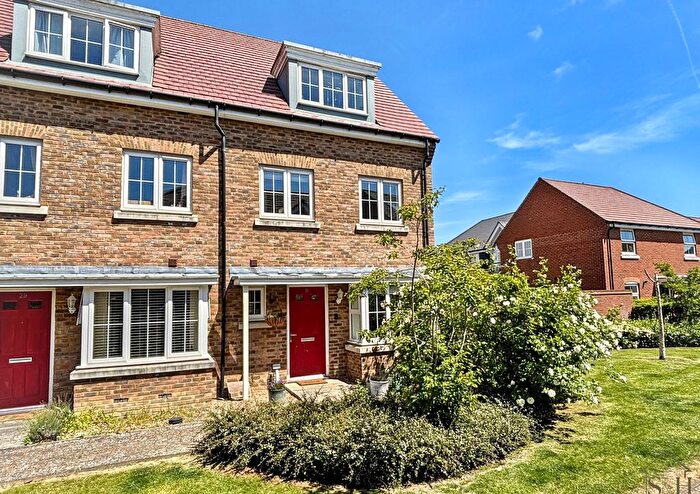 3 Bedroom End Of Terrace House For Sale In Wagtail Walk, Finberry, TN25