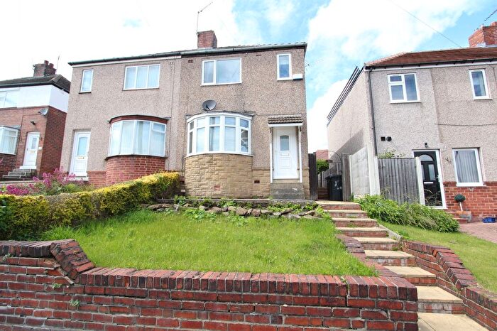 3 Bedroom Semi-Detached House To Rent In Hollindale Drive, Sheffield, S12