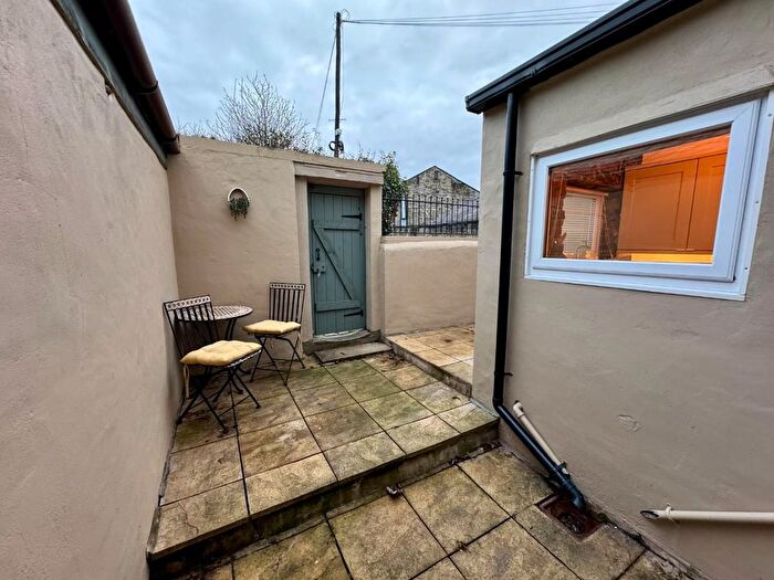 2 Bedroom End Of Terrace House For Sale In Lowerhouse Lane, Burnley, BB12