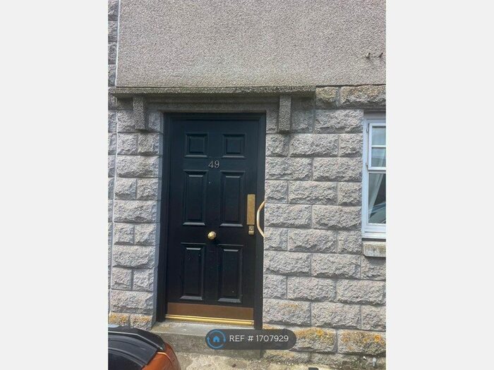 2 Bedroom Flat To Rent In Summer Street, Aberdeen, AB10