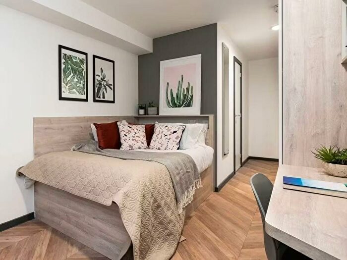 Apartment To Rent In Rockingham Street, Sheffield, S1