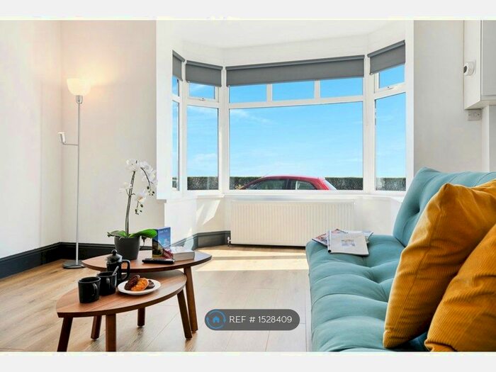 1 Bedroom Flat To Rent In Kingsway, Cleethorpes, DN35