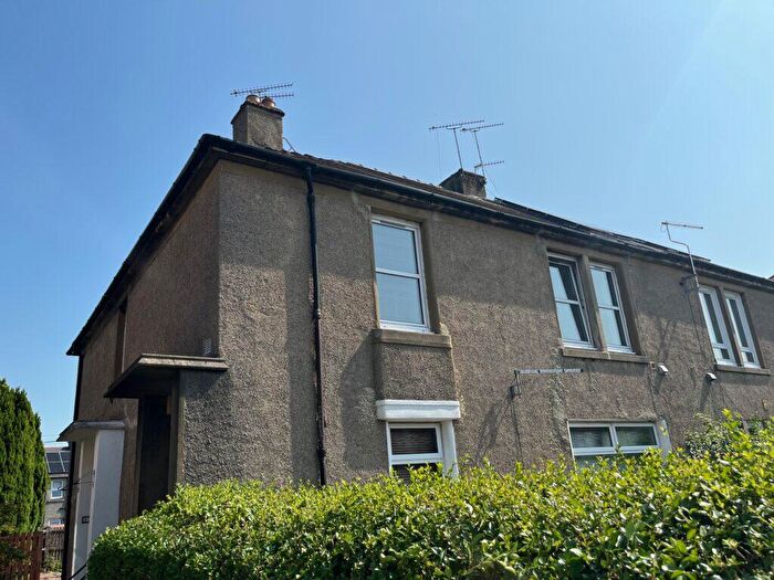 2 Bedroom Flat To Rent In Linden Avenue Stirling, FK7