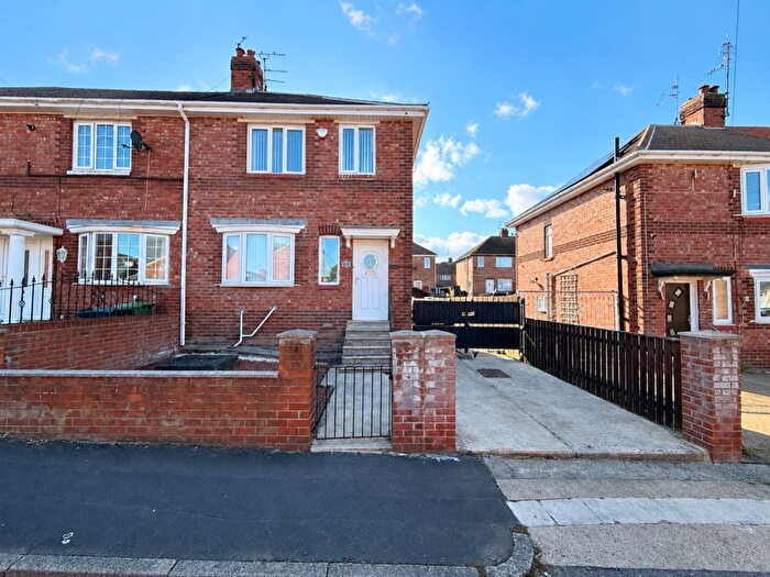 3 Bedroom Semi-Detached House For Sale In Fordland Place, Sunderland, SR4