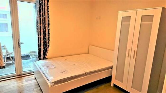 Studio To Rent In The Polygon, Southampton, SO15