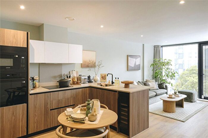 1 Bedroom Flat To Rent In James Watt Queensway, Birmingham, B4