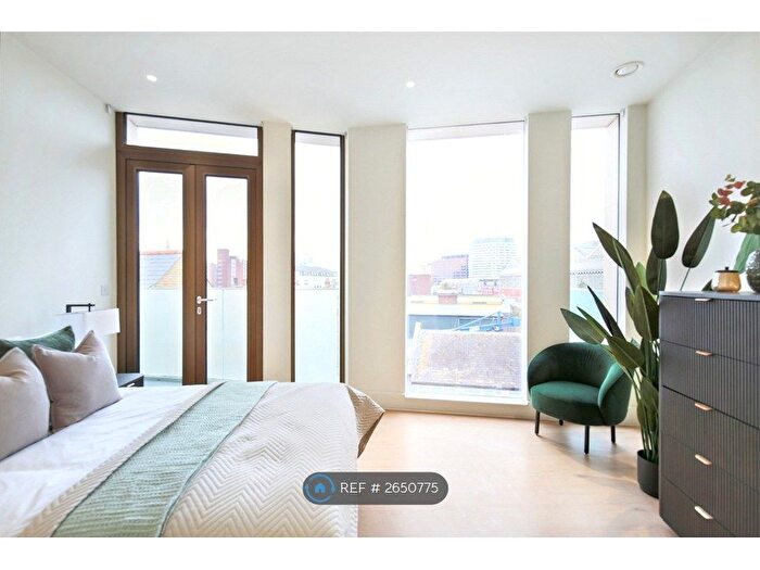 1 Bedroom Flat To Rent In Pear Place, London, SE1