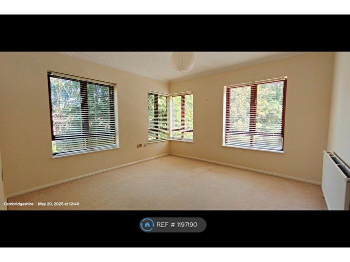 3 Bedroom Flat To Rent In Chesterford House, Cambridge, CB2