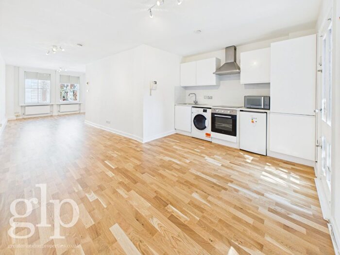 Studio To Rent In Tisbury Court, Wardour Street, Soho, W1D