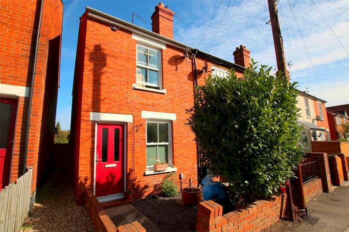 2 Bedroom End Of Terrace House To Rent In Seaford Road, Wokingham, RG40