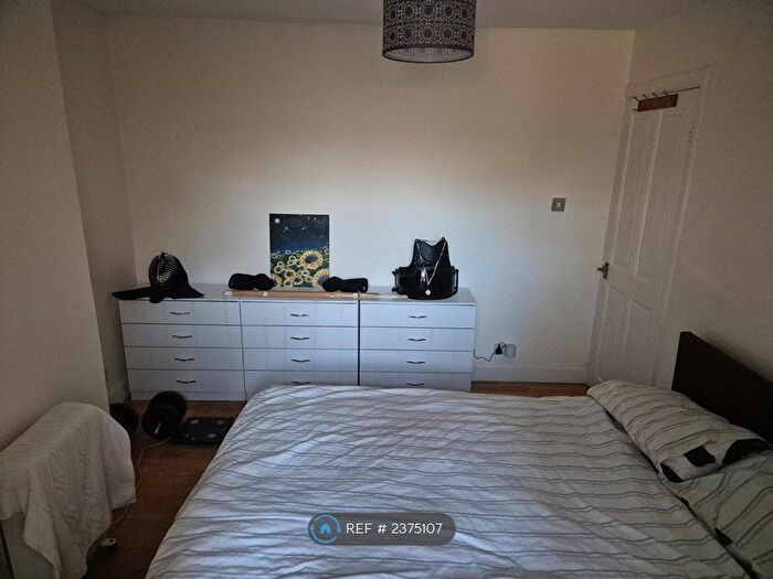 1 Bedroom Flat To Rent In Mitcham, London, CR4