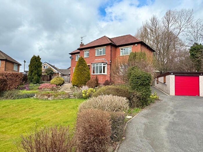 4 Bedroom Detached House To Rent In Rowley Lane, Fenay Bridge, Huddersfield, Yorkshire, HD8