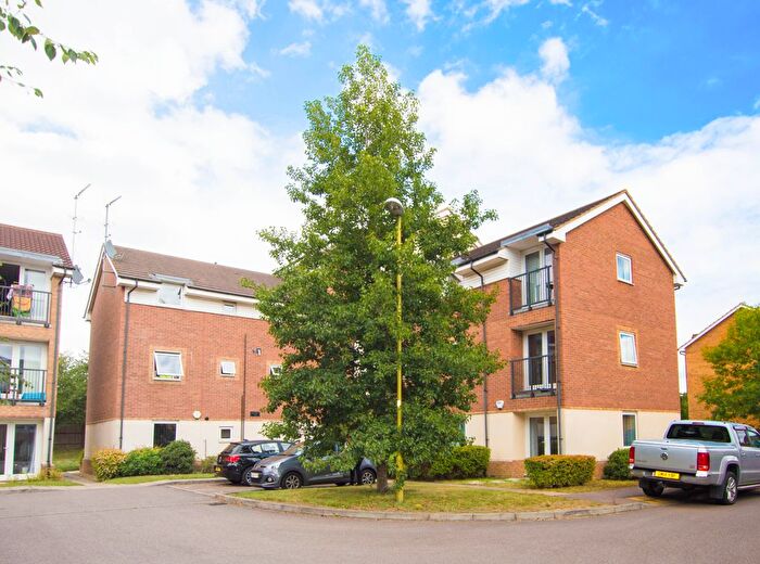 2 Bedroom Flat To Rent In Chequers Field, Welwyn Garden City, AL7