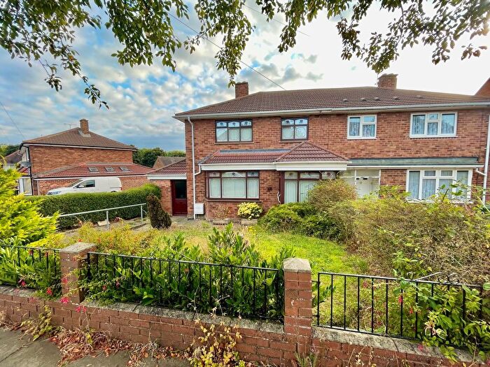 3 Bedroom Semi-Detached House For Sale In Highfield Avenue, Underhill, Wolverhampton, WV10