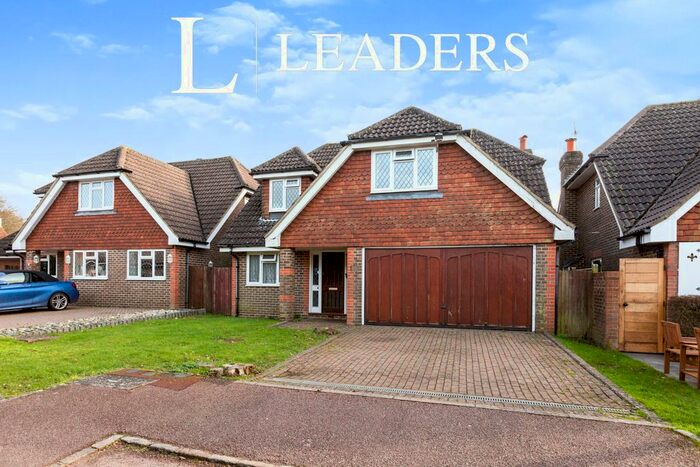 4 Bedroom Detached House To Rent In Biggin Hill, Biggin Hill, TN16