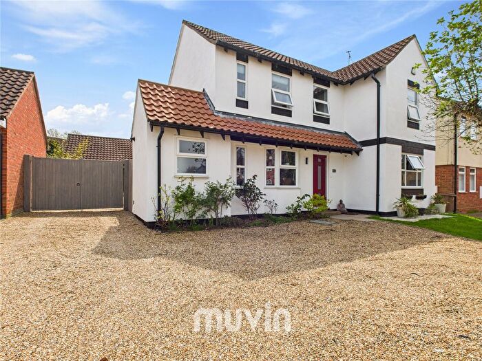 4 Bedroom Detached House To Rent In Middleton Row, South Woodham Ferrers, Chelmsford, Essex, CM3