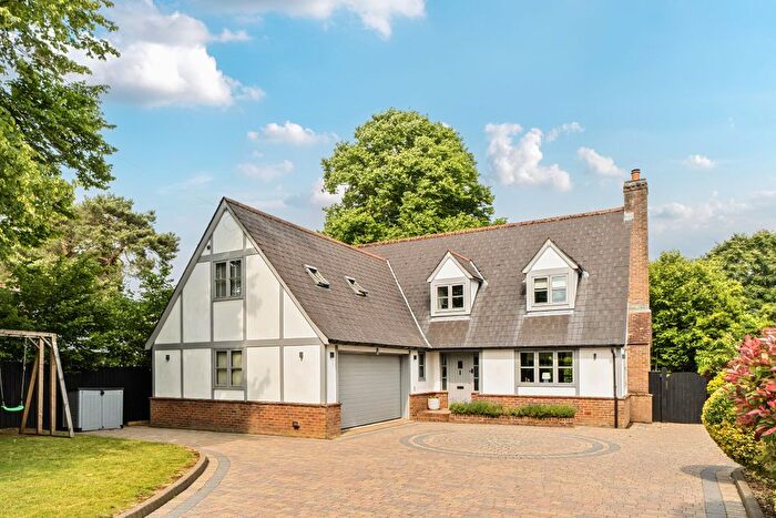 4 Bedroom Detached House For Sale In Thorn Cross, Bovey Tracey, TQ13