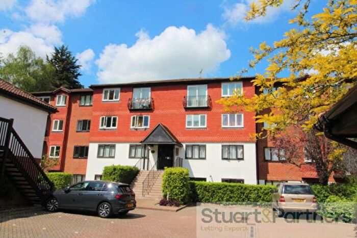 1 Bedroom Property To Rent In Great Heathmead, Haywards Heath, RH16
