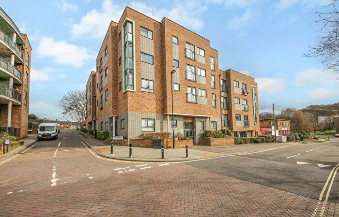 1 Bedroom Apartment For Sale In Hinkler Road, Thornhill, SO19