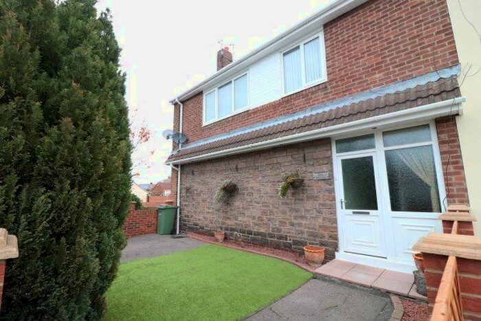 2 Bedroom Flat To Rent In Ross Lea, Houghton Le Spring, DH4