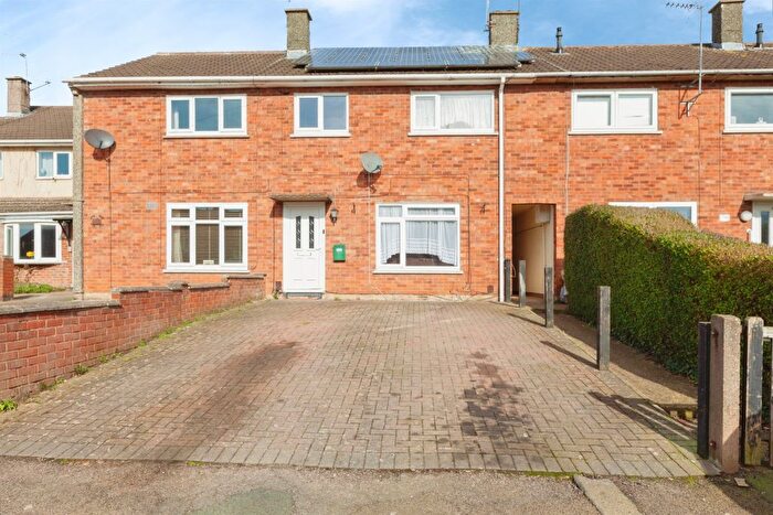 4 Bedroom Terraced House For Sale In Twickenham Road, Leicester, LE2