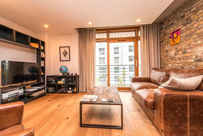 1 Bedroom Flat To Rent In Oval Road, Camden, NW1