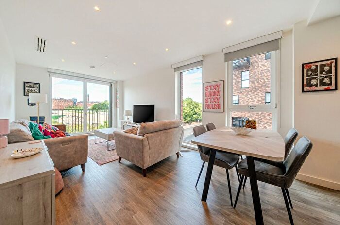 2 Bedroom Flat For Sale In William Sutton Building, Old Mill Street, Manchester, M4