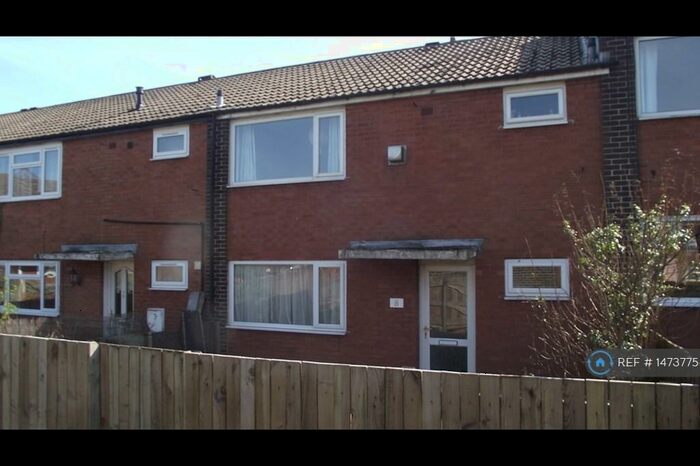 3 Bedroom Terraced House To Rent In Naburn Walk, Leeds, LS14