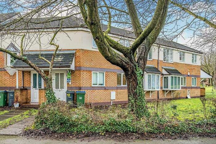 2 Bedroom Apartment To Rent In Waterways Drive, Oldbury, West Midlands, B69