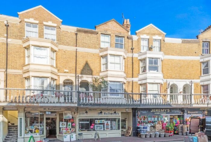 1 Bedroom Flat For Sale In Monson Road, Tunbridge Wells, Kent, TN1