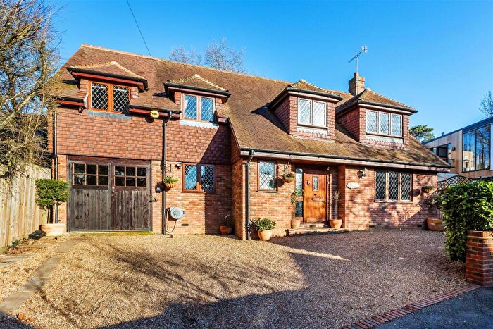 5 Bedroom House To Rent In Farm Lane, Send, GU23