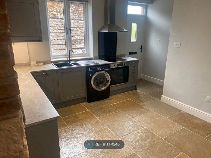 1 Bedroom Terraced House To Rent In Rock Terrace, Bakewell, DE45