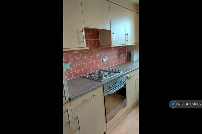 4 Bedroom Terraced House To Rent In Craigmount Brae, Edinburgh, EH12